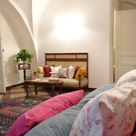 Bed & Breakfast House Vintage Katánie
